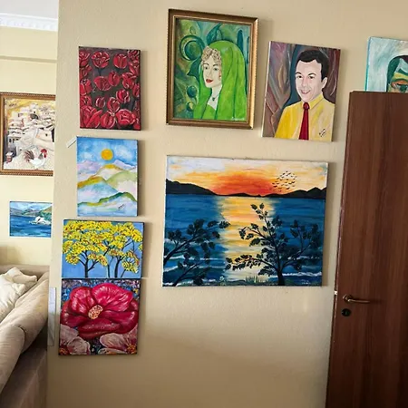 Artist's Place Apartment Tirana