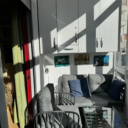 Apartment Artist's Place *